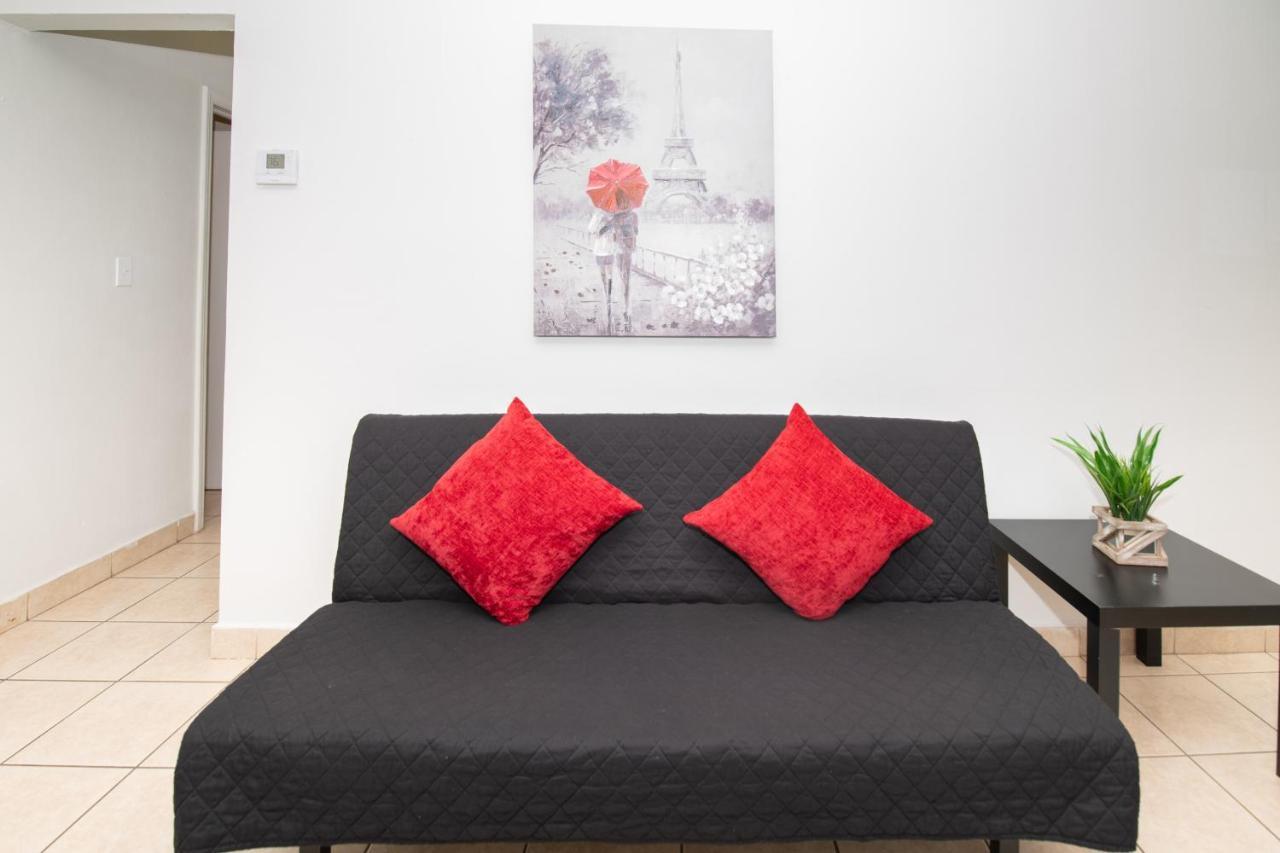 Hollywood Private Apartments Luaran gambar